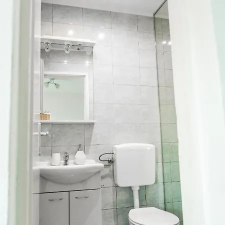 With Terrace And Sea View - Lucic Apartment